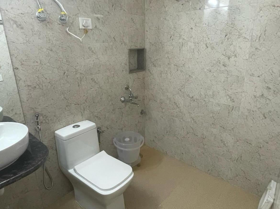 Hotel Airport Vijay Palace Near Aerocity Delhi Airport New Delhi